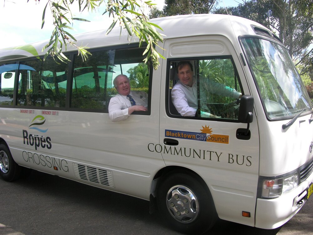 Ropes Crossing Community Bus launch, 2005