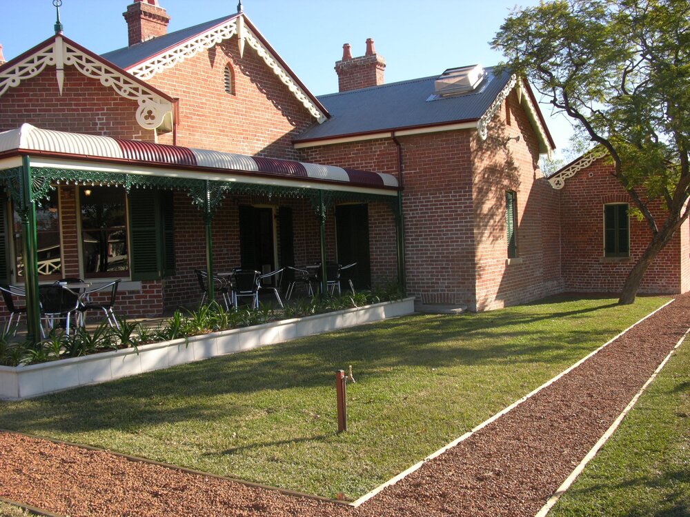 Alroy Tavern, Plumpton