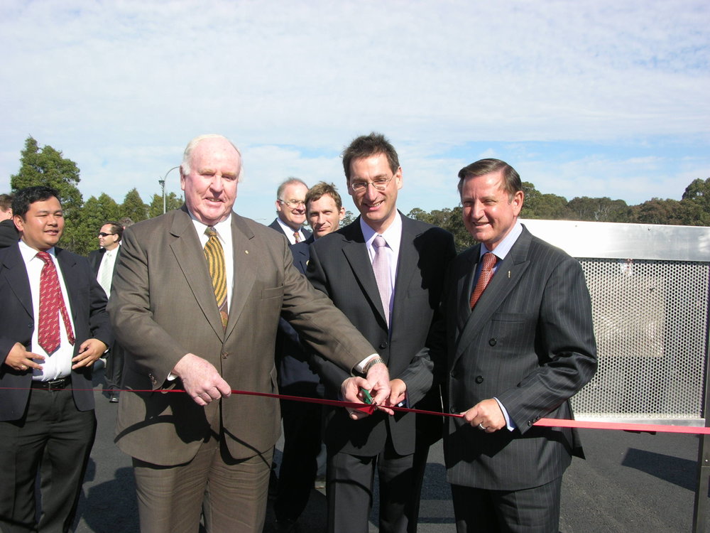 Duplication of Quakers Hill Parkway bridge, official opening