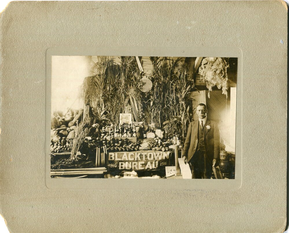 Blacktown Bureau Exhibit, 1916