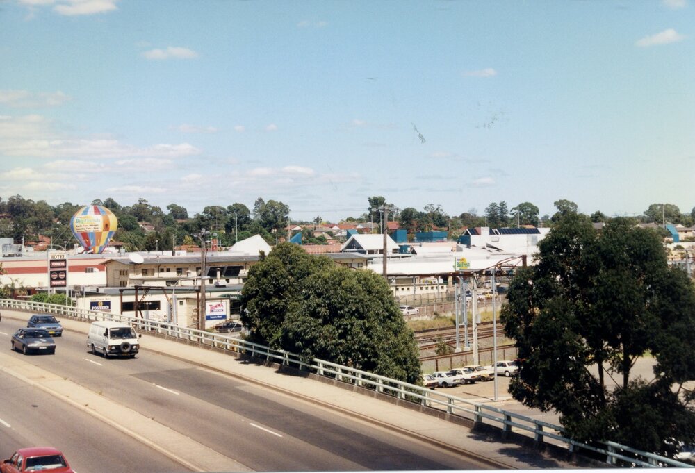 Prospect Highway, Seven Hills