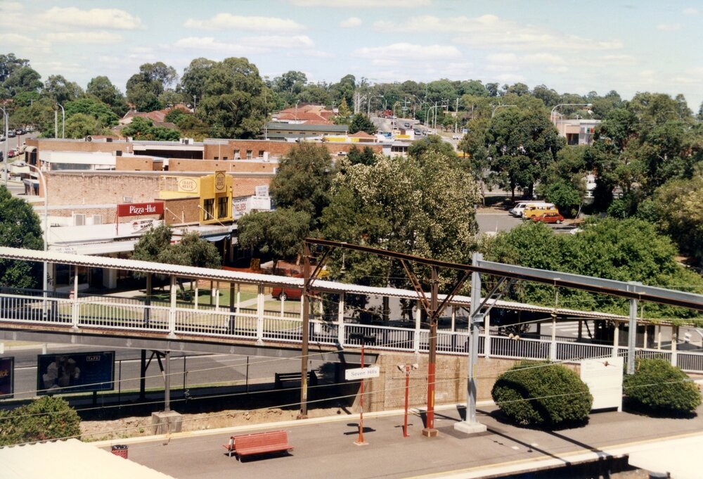 Seven Hills railway station, Seven Hills