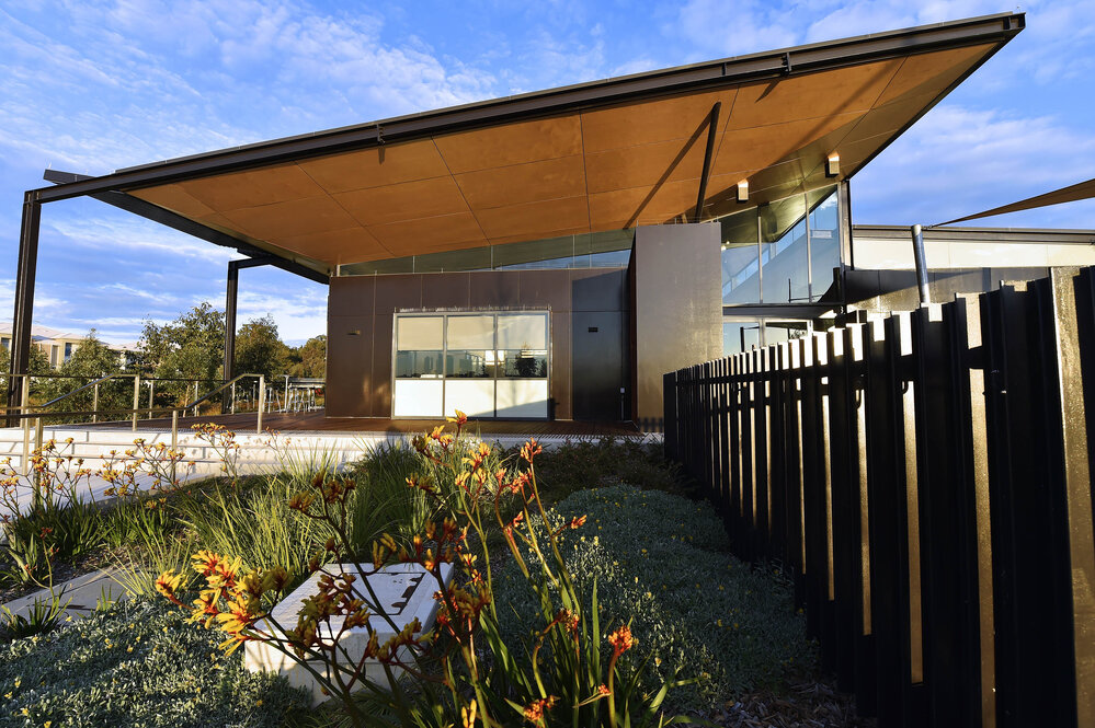 The Lake Neighbourhood Centre, The Ponds