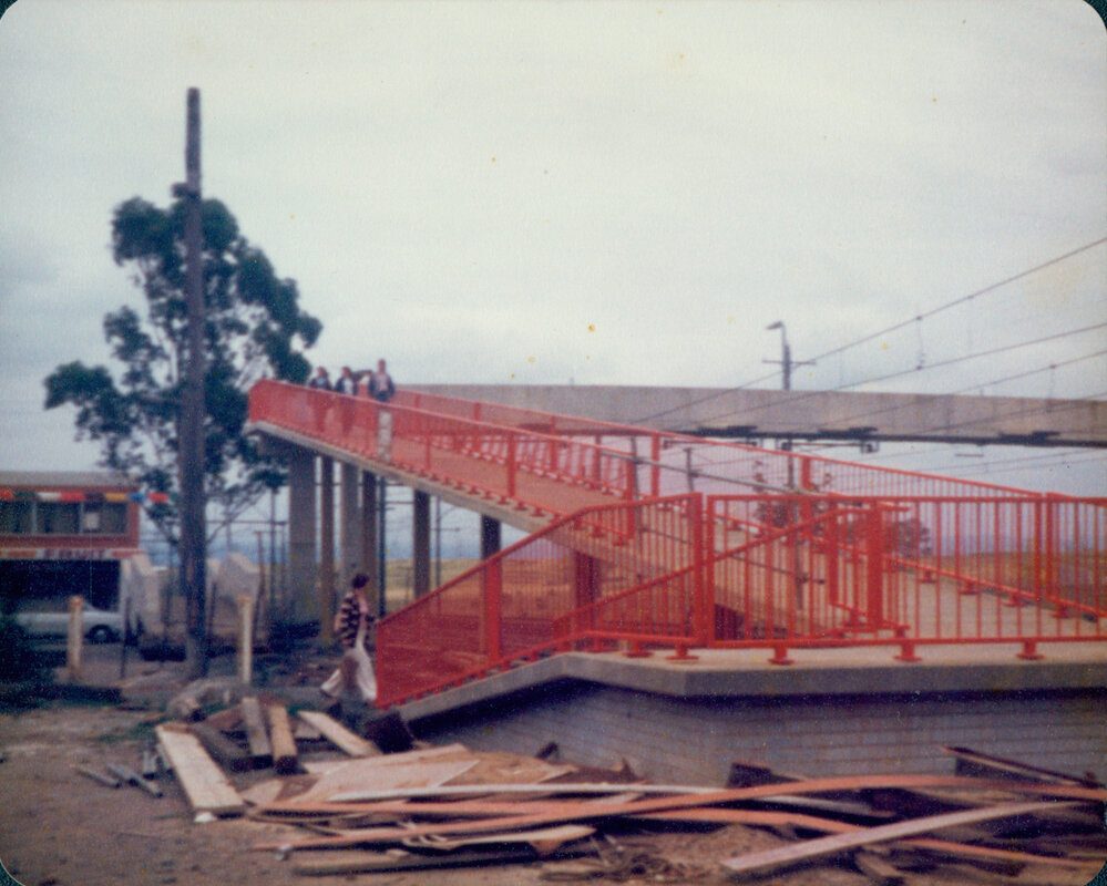 Pedestrian footbridge, Mount Druitt