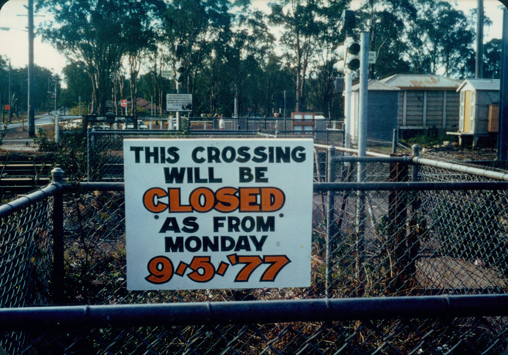Pedestrian railway crossing sign, Mount Druitt