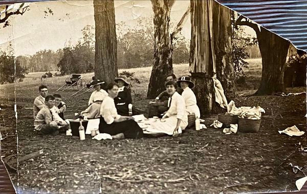 Pearce girls on picnic