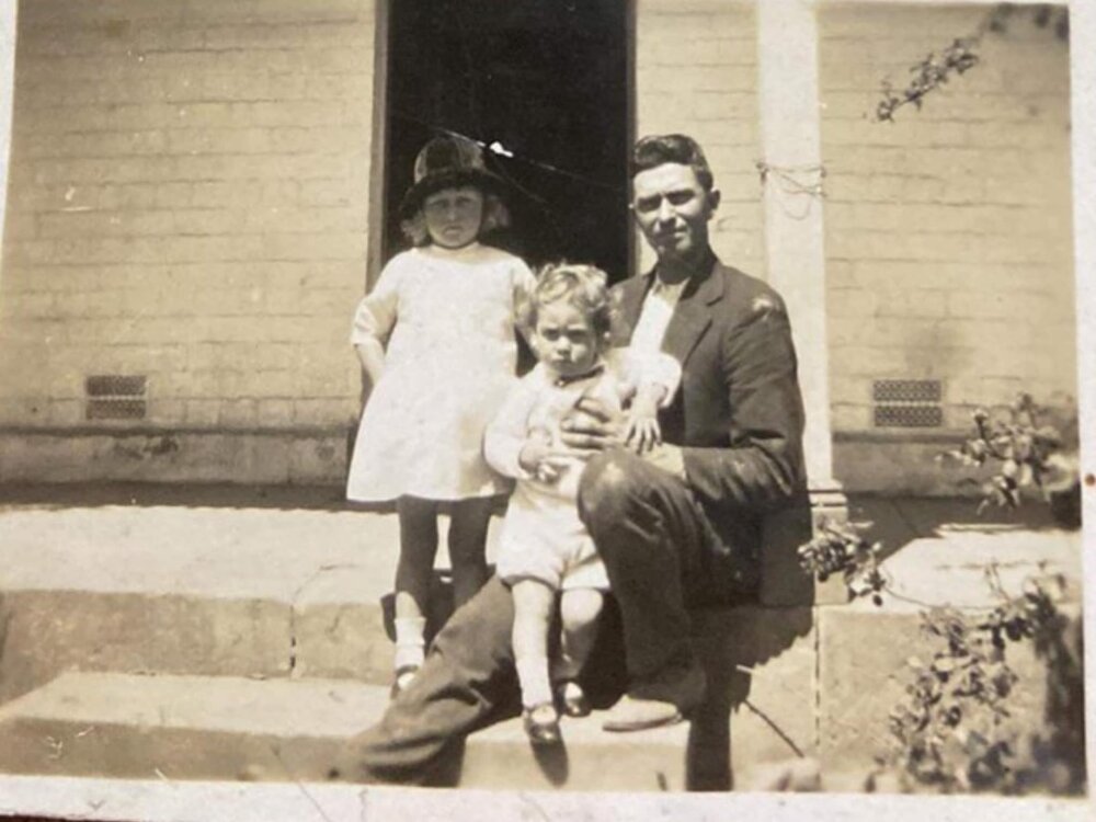 Jack Peel (Senior) with children