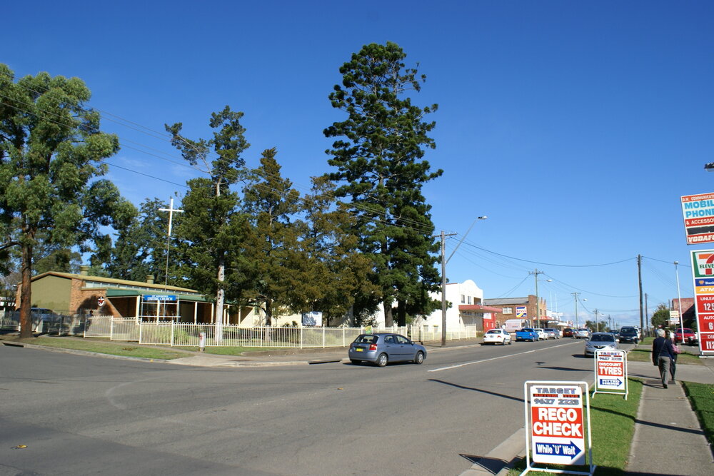 Garfield Road East, RIverstone