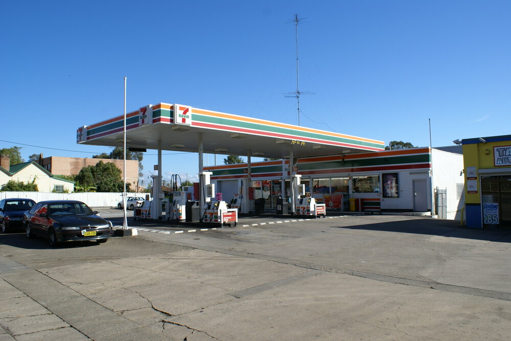 7 Eleven, Riverstone