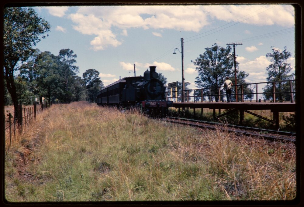 Train at Vineyard railway station, Vineyard