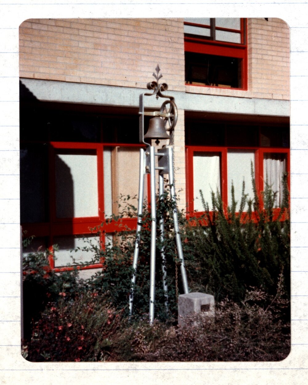 Colyton Public School bell and obelisk, 1982