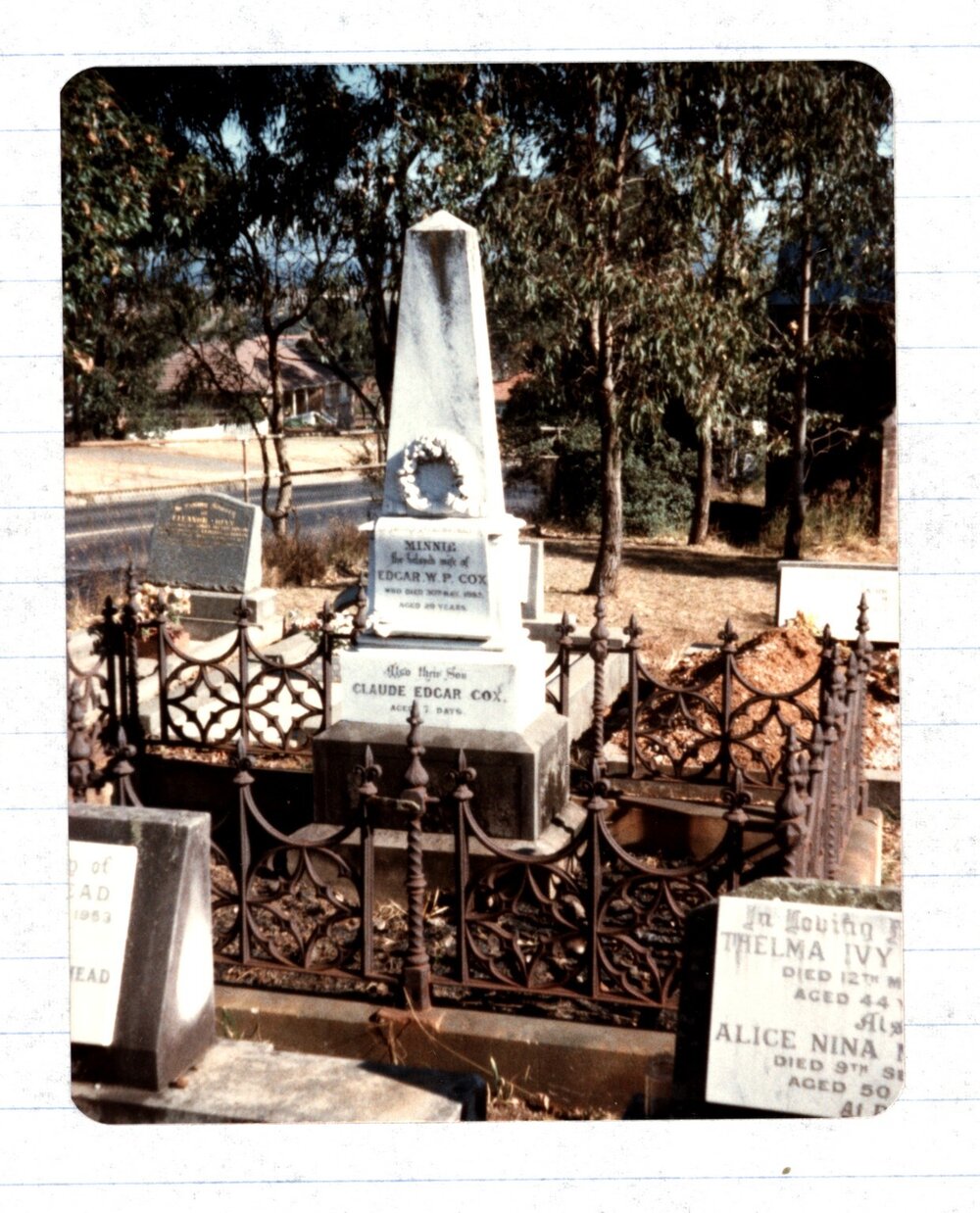 Minnie Cox grave, 1982