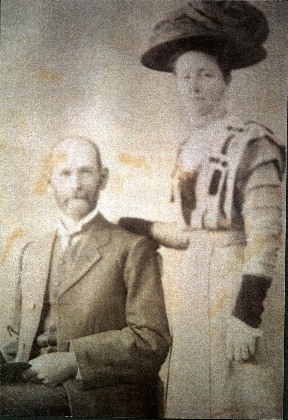 John Pond Jnr and Isabella Newis