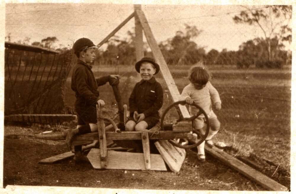 Ian and Bruce Lawson, Nyngan, 1919