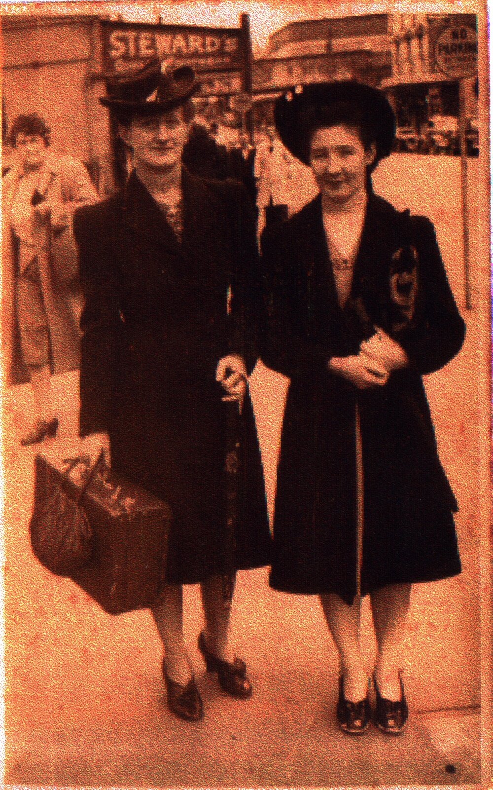 Alice and Ruth Jennings