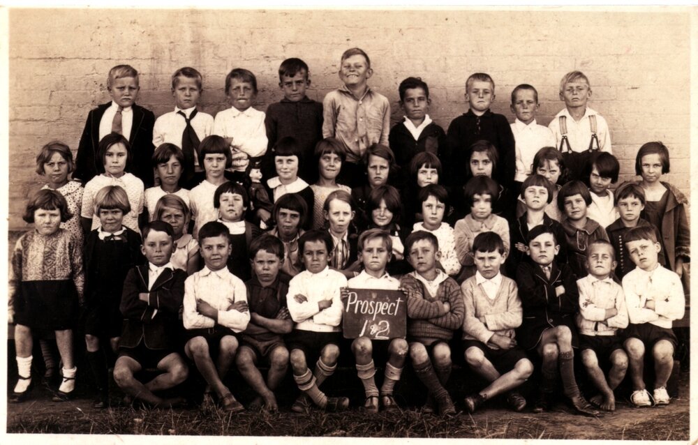 Class photograph, Prospect Public School, 1930