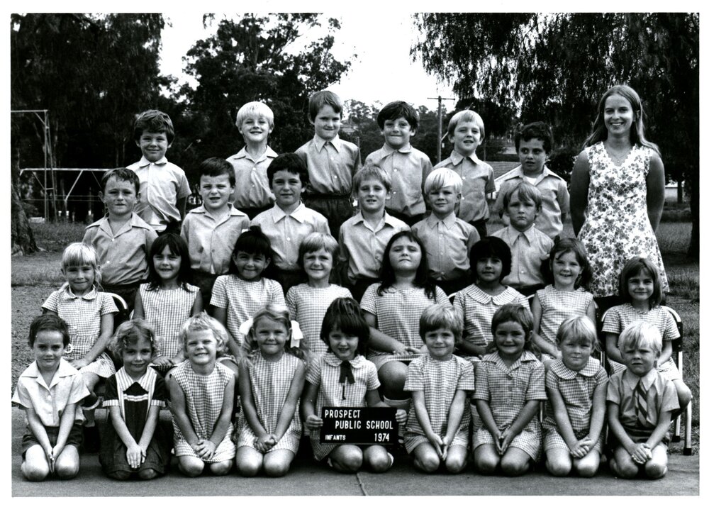 Class photograph, Prospect Public School, 1974