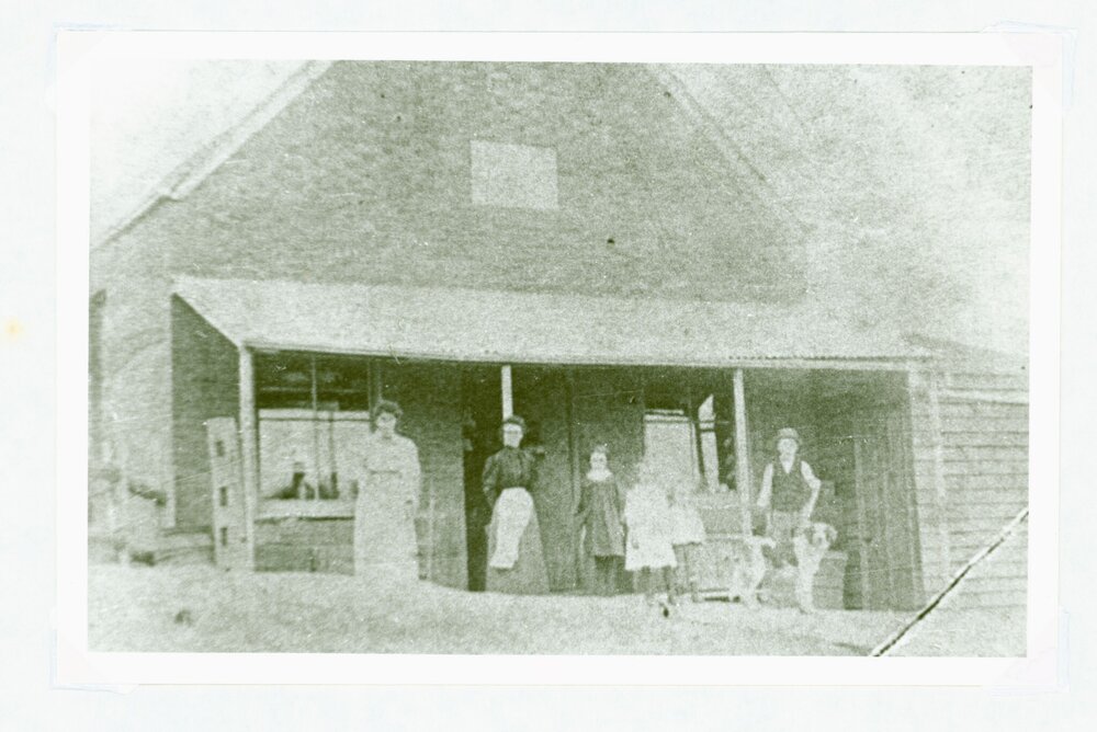 Hartley's Store, Seven Hills