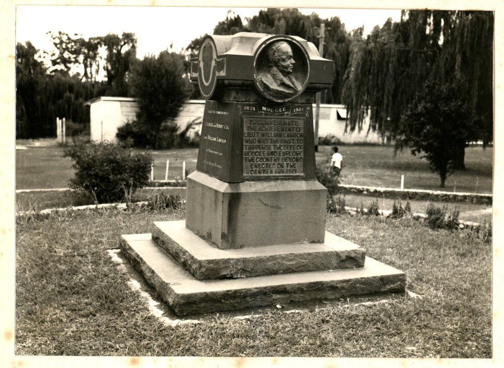 William Lawson monument, Mudgee