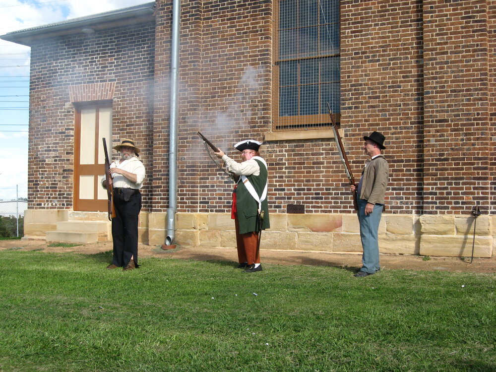 Back to St Bartholomew's Day 2009 (musket demonstration)