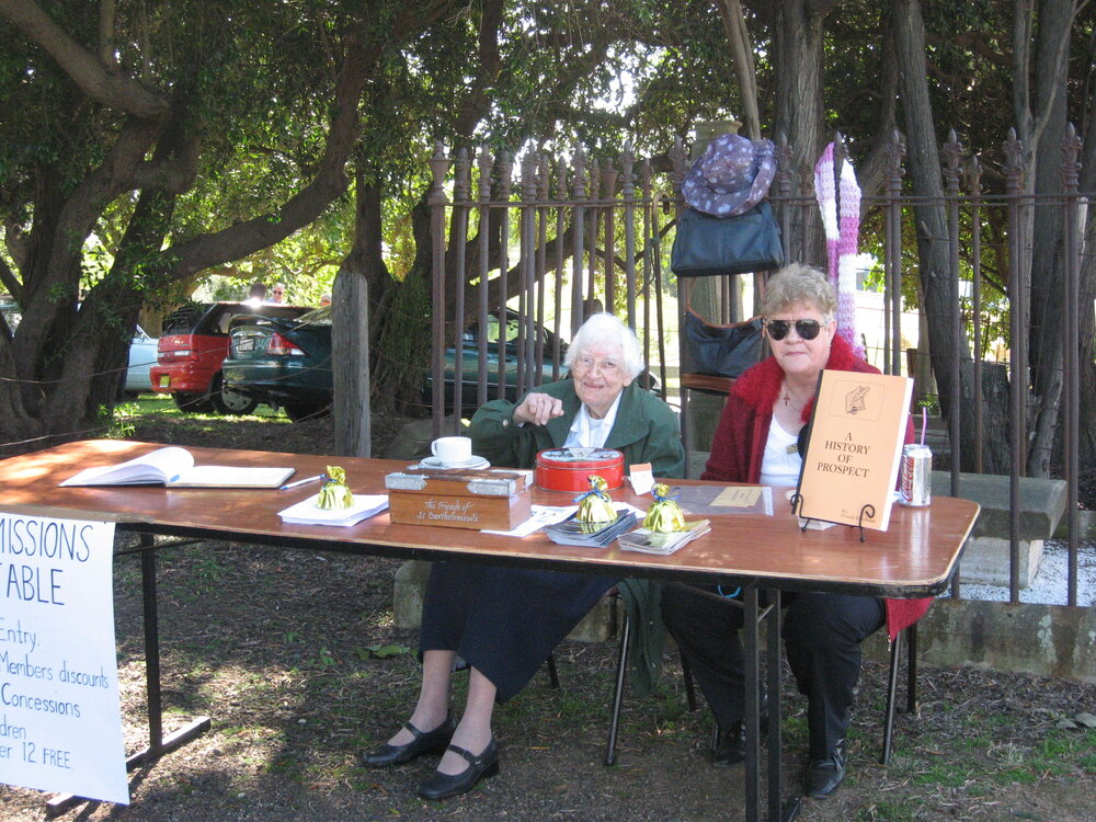 Back to St Bartholomew's Day 2009 (entrance table)