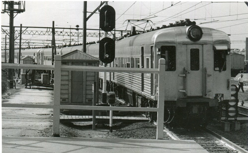 Interurban train arriving at Blacktown station