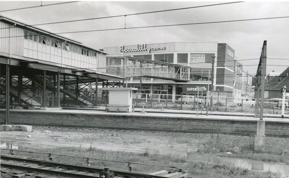 Blacktown Railway Station and Piccadilly Centre