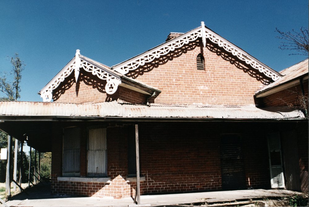 Alroy House, Plumpton