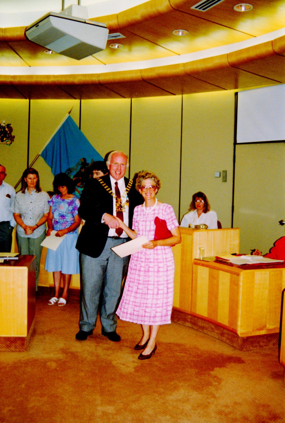 Blacktown City Council Garden competition certificate presentation, 1990