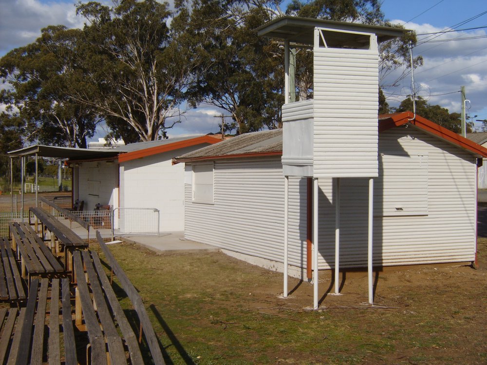 Blacktown Showground: Officials' buildings and racing tower