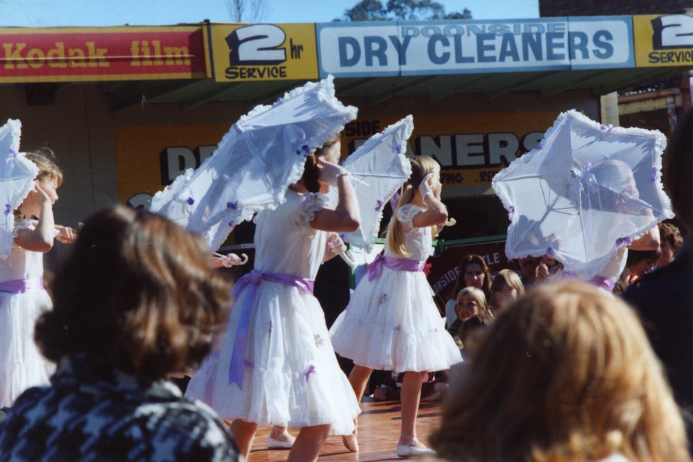 Dancers at Doonside Festival