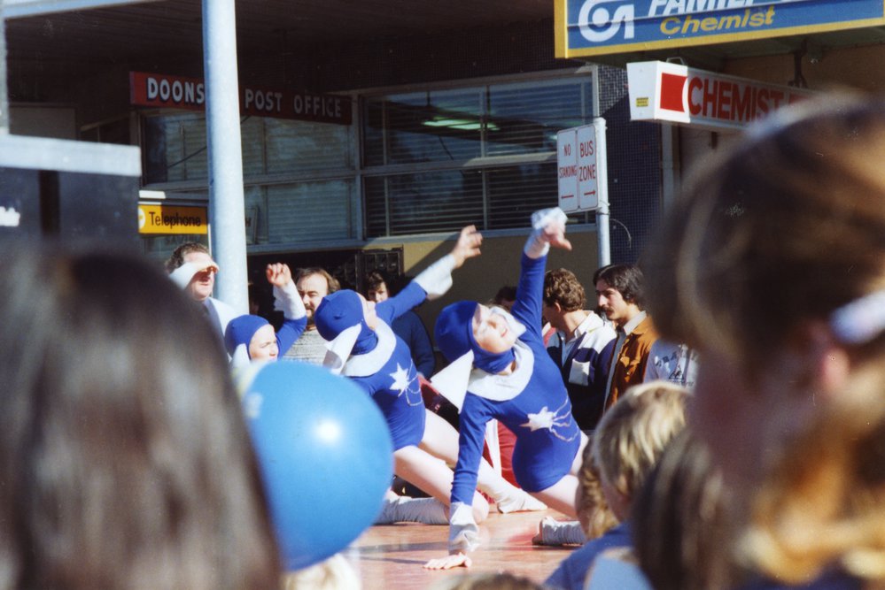 Dancers at Doonside Festival