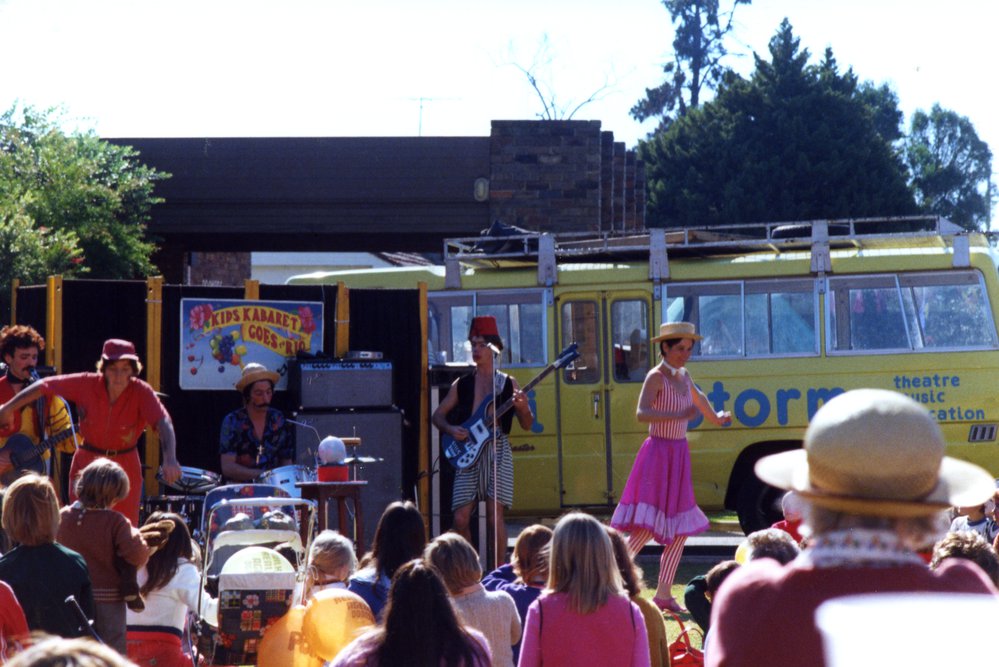 Doonside festival: Pippi Storm troupe performing