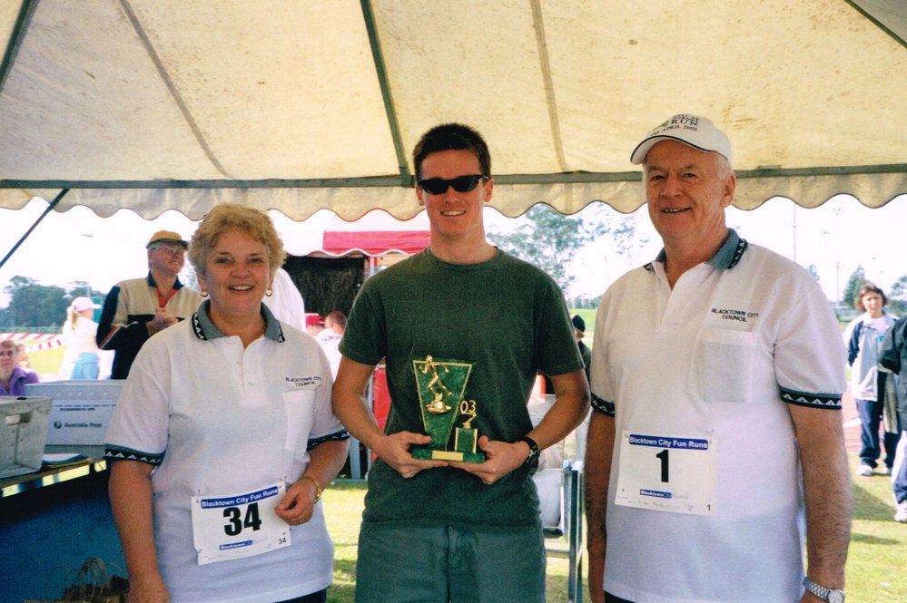 2003 Fun Run trophy presentation | Blacktown Memories