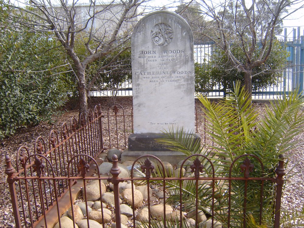 Grave of John and Catherine Woods, Huntingwood