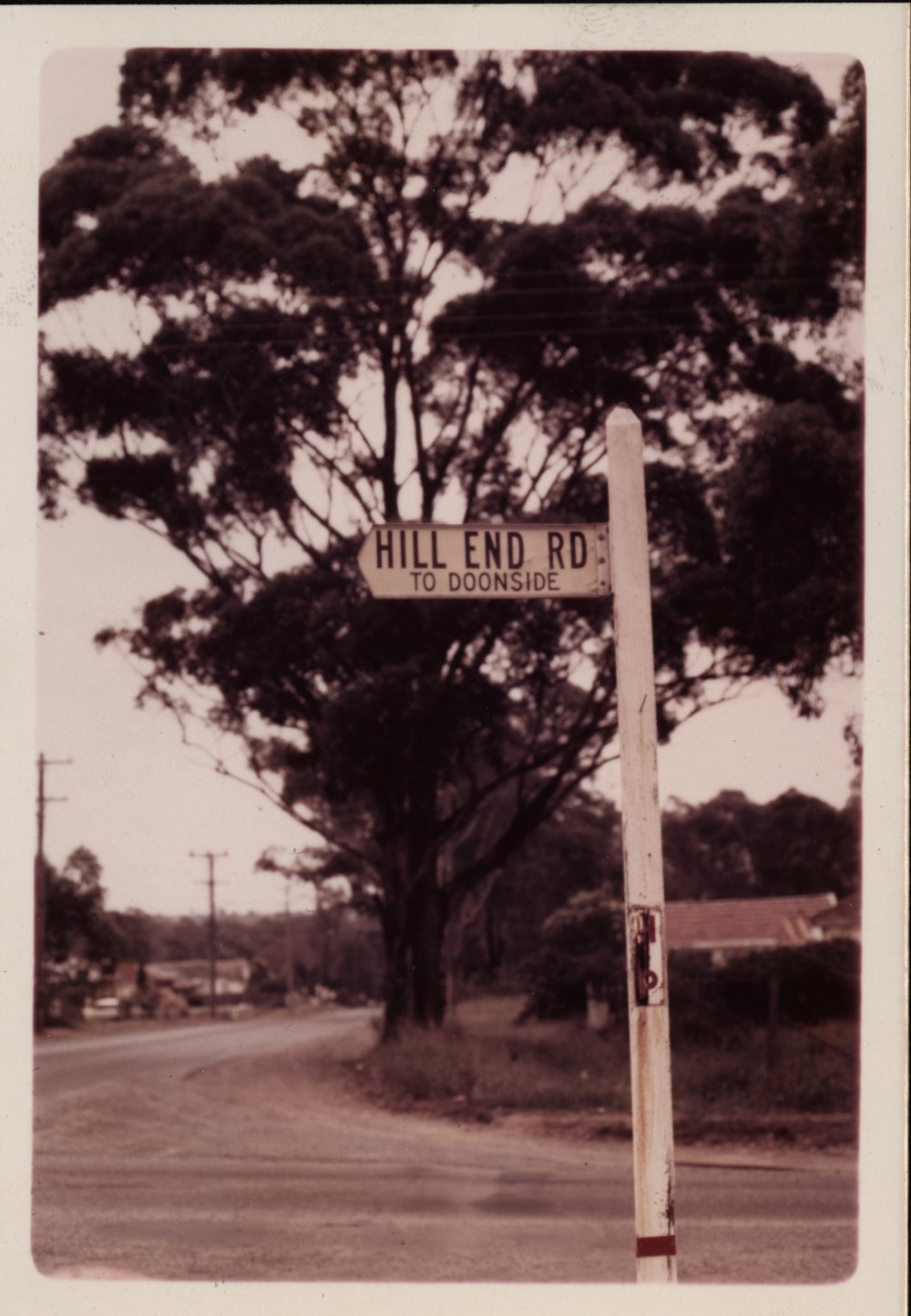 Hill End Road, Doonside sign board