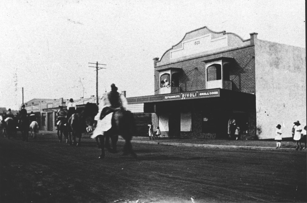 Rivoli refreshments and small goods store, Blacktown