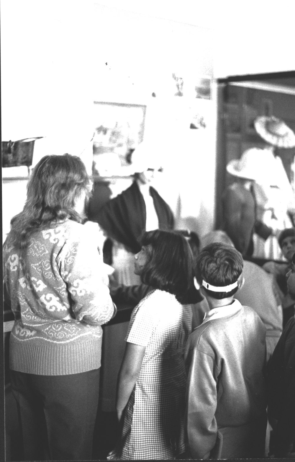 School children at Blacktown Bicentennial Museum, Riverstone.