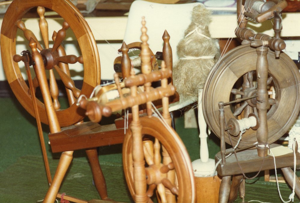 Spinning wheels