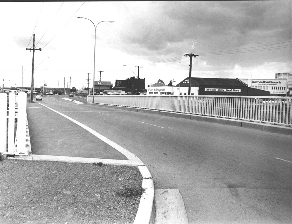 Sunnyholt Road, Blacktown Overbridge