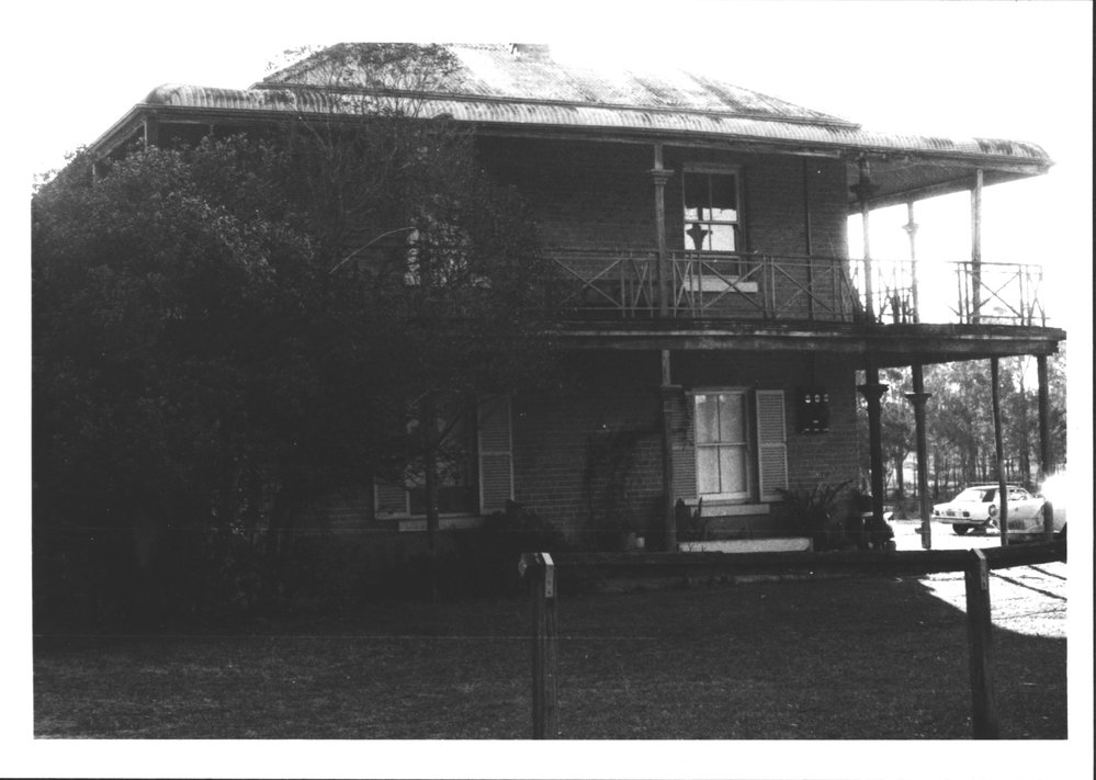 The Oaks, Hanna Place, Oakhurst