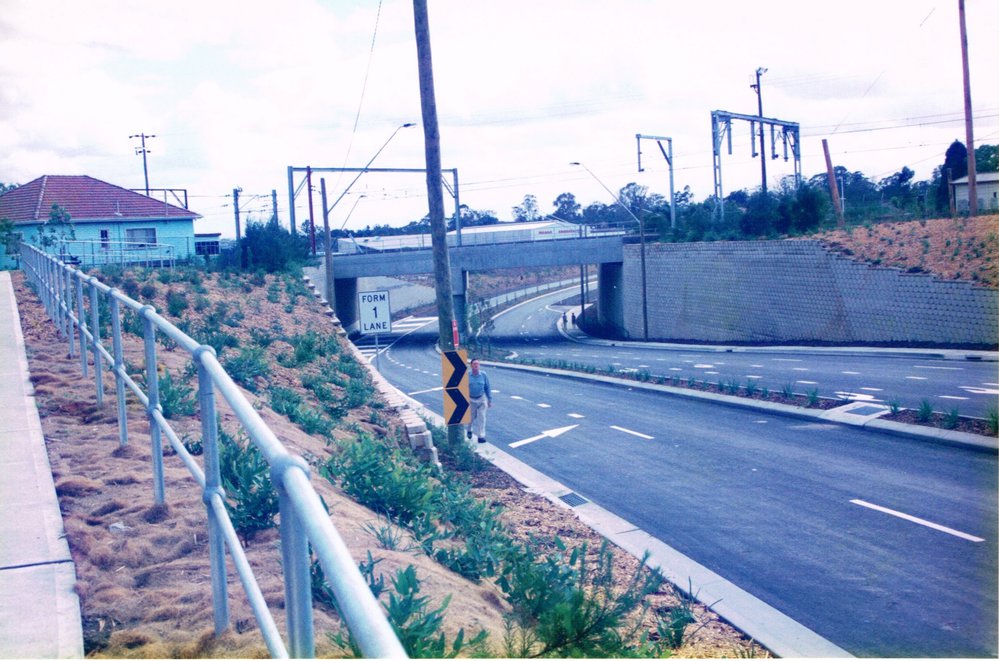 Third Avenue, looking to the Richmond railway line underpass