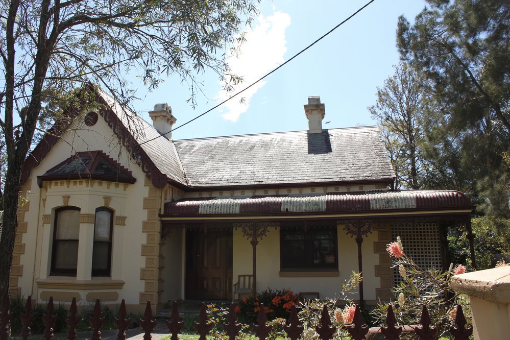 Howard Villa, Mount Druitt