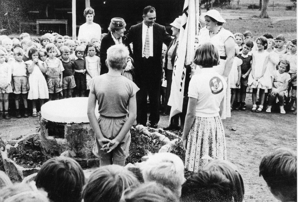 Dedication of Well, Plumpton Public School