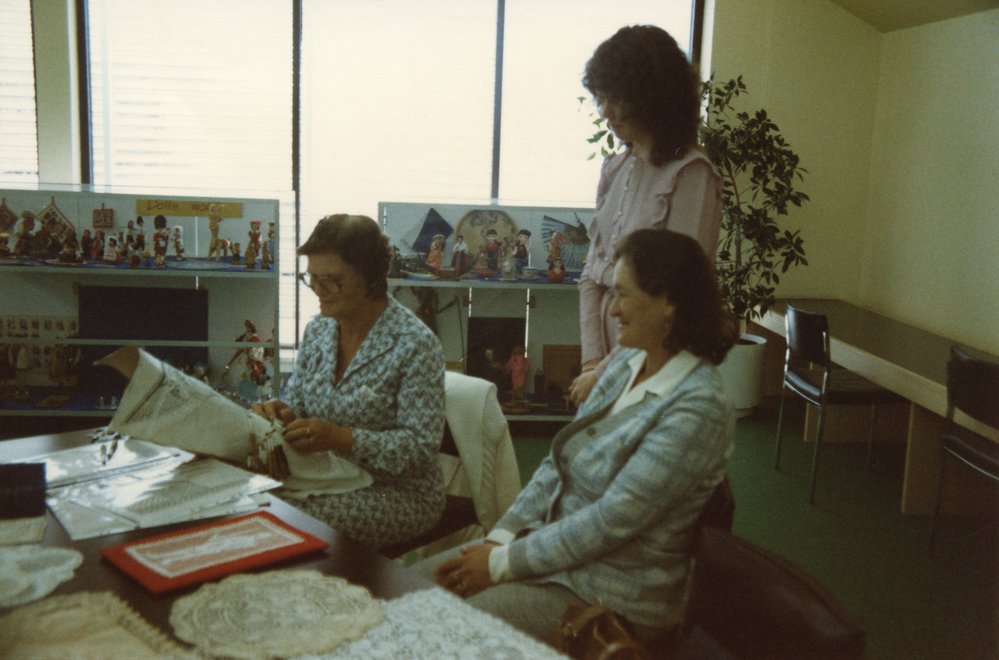 Carnivale and Australian Library Week, 1982