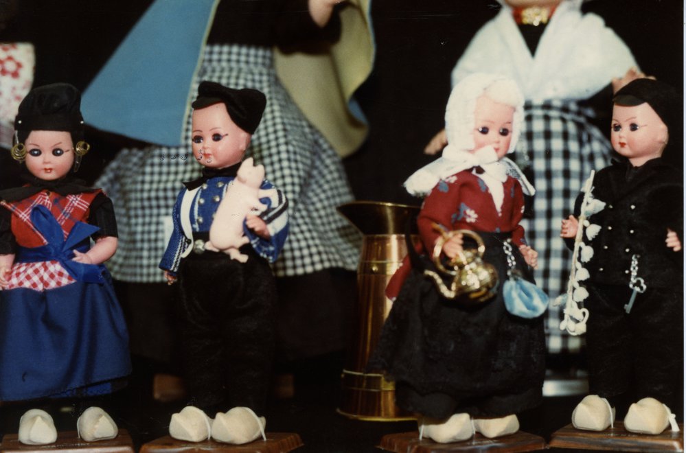 Carnivale and Australian Library Week, 1982