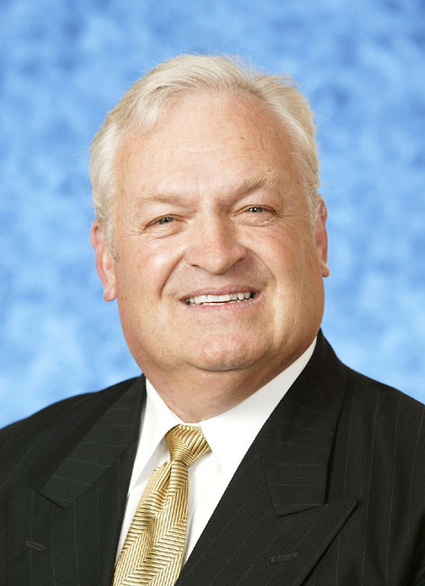 Portrait of Councillor Tony Bleasdale OAM