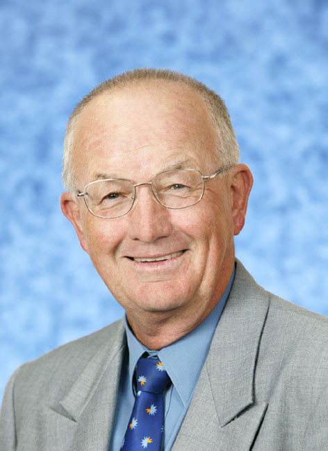 Portrait of Councillor Leonard (Len) Robinson