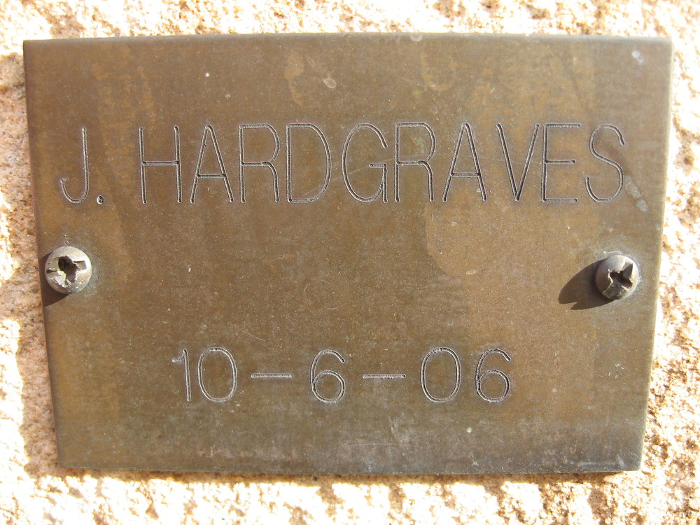 Plaque - Hardgraves, J.