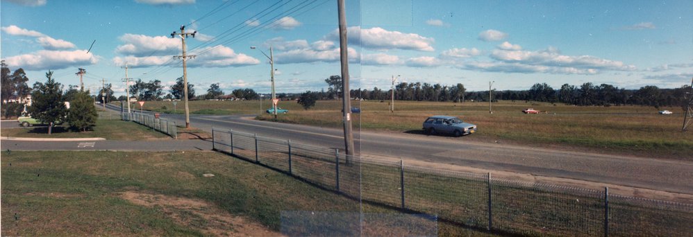 Intersection of Doonside Road and Eastern Road, Doonside